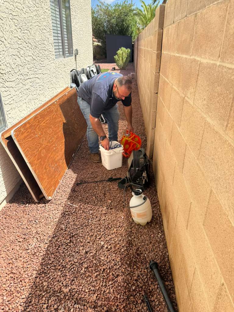 Servicio residencial reciente — Equipo listo para el servicio